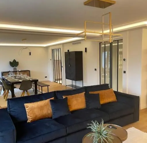 Maison Holiday home *